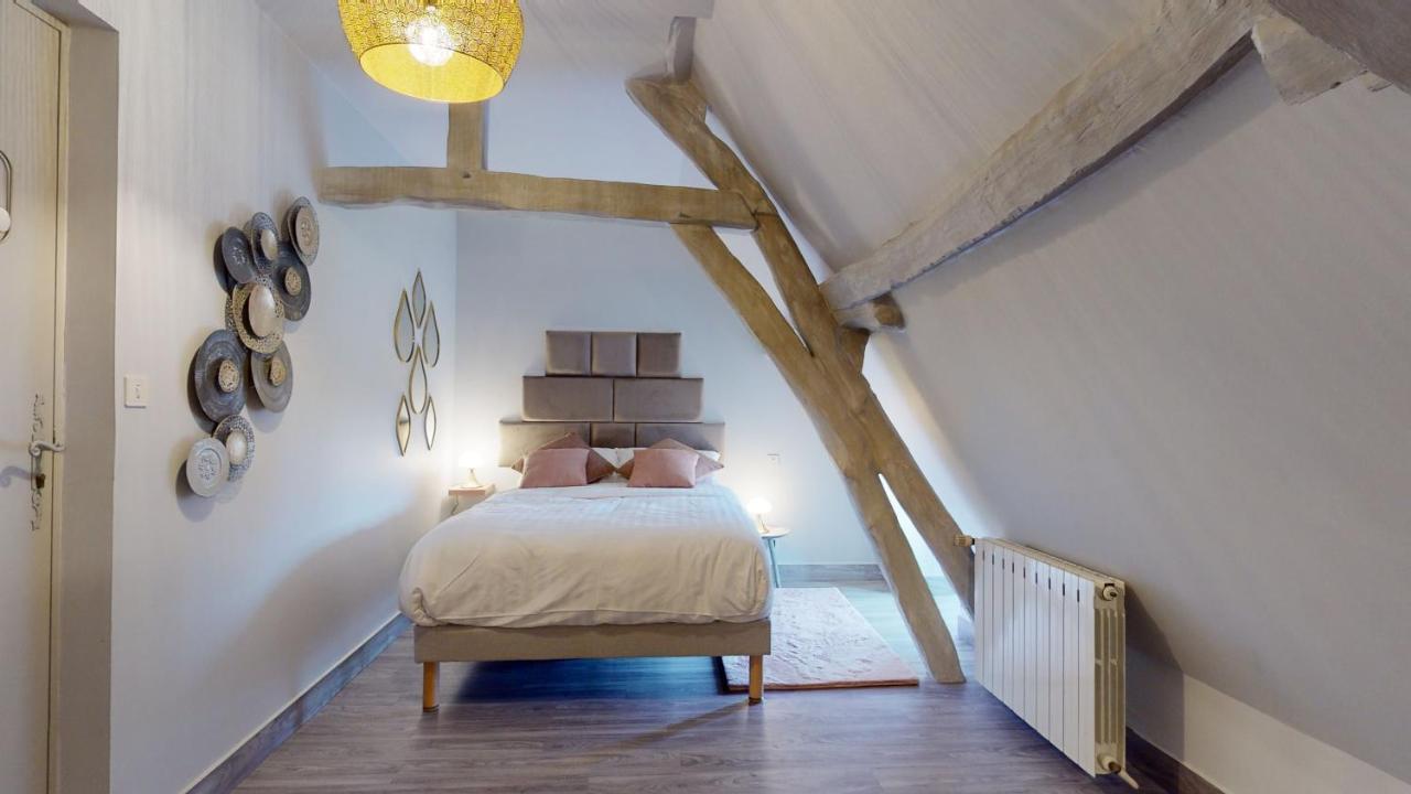 Demeure Du Vallon - Chambres D'Hotes De Charme Azerat 外观 照片