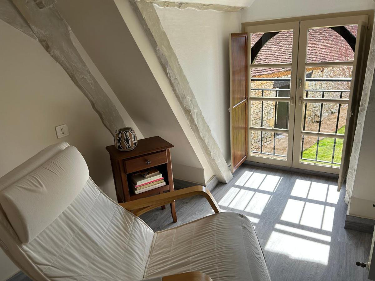 Demeure Du Vallon - Chambres D'Hotes De Charme Azerat 外观 照片