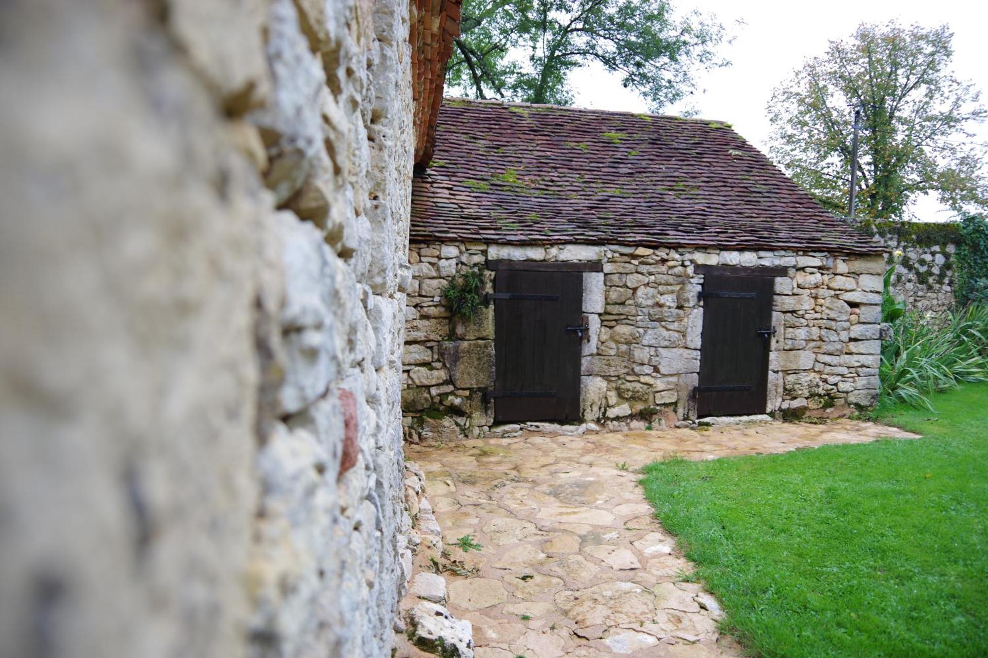 Demeure Du Vallon - Chambres D'Hotes De Charme Azerat 外观 照片
